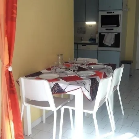 شقة Cap D'agde, 2 Pieces, 6 Personnes - Fr-1-249-259